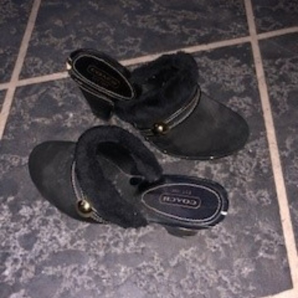 Coach sz 9.5 black suede Ivanka clogs